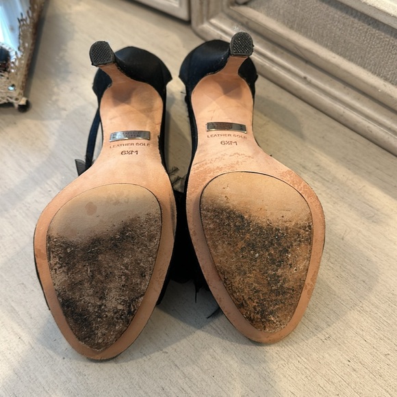 Badgley Mischka size 6 1/2 - Picture 2 of 2